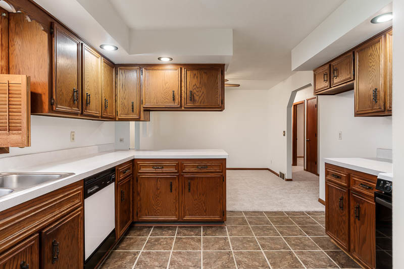 12222 Rae Ann Road Roscoe, IL 61073 - Photo 14 of 40 Gallery Image 14
