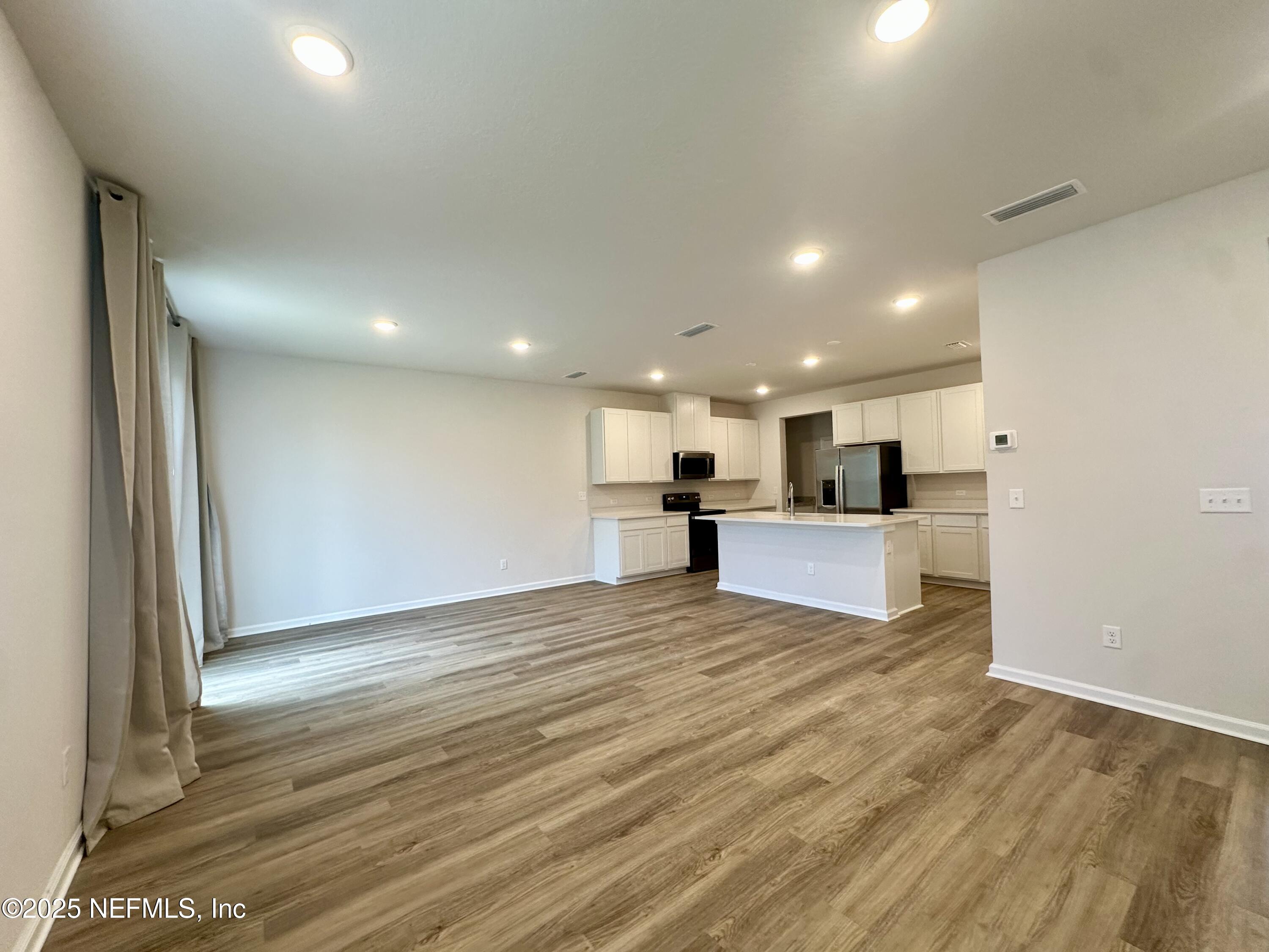 1375 High Falls Drive Jacksonville, FL 32205 - Photo 3 of 15 IMG_7510