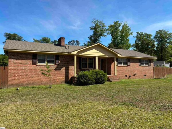 $183,000 | 308 North Adair Street, Clinton, SC 29325