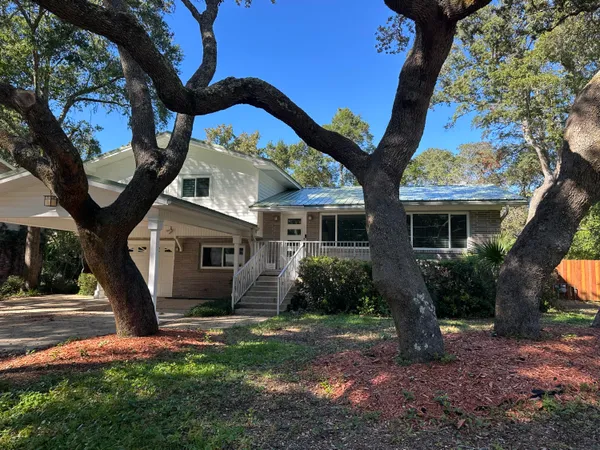 $549,900 | 300 Plymouth Avenue, Fort Walton Beach, FL 32547