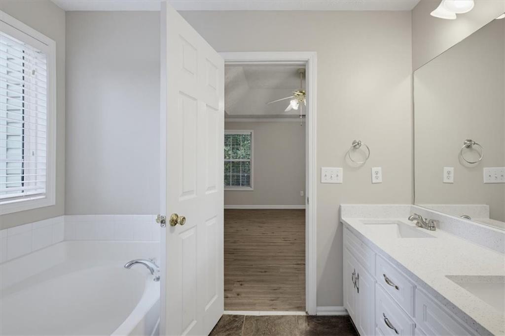 310 Rockingham Drive Loganville, GA 30052 - Photo 34 of 46 Gallery Image 34