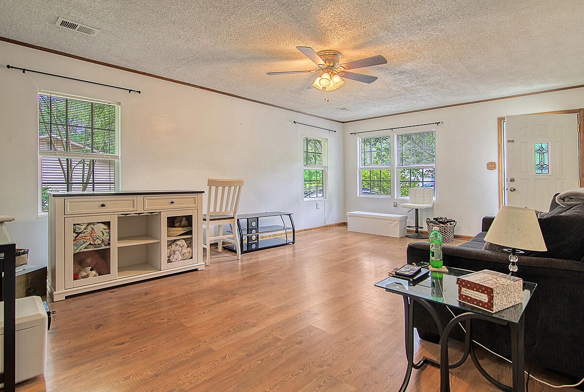301 State Rd S-8-410 Moncks Corner, SC 29461 - Photo 7 of 32 CREM_301 Horseshoe Rd_032