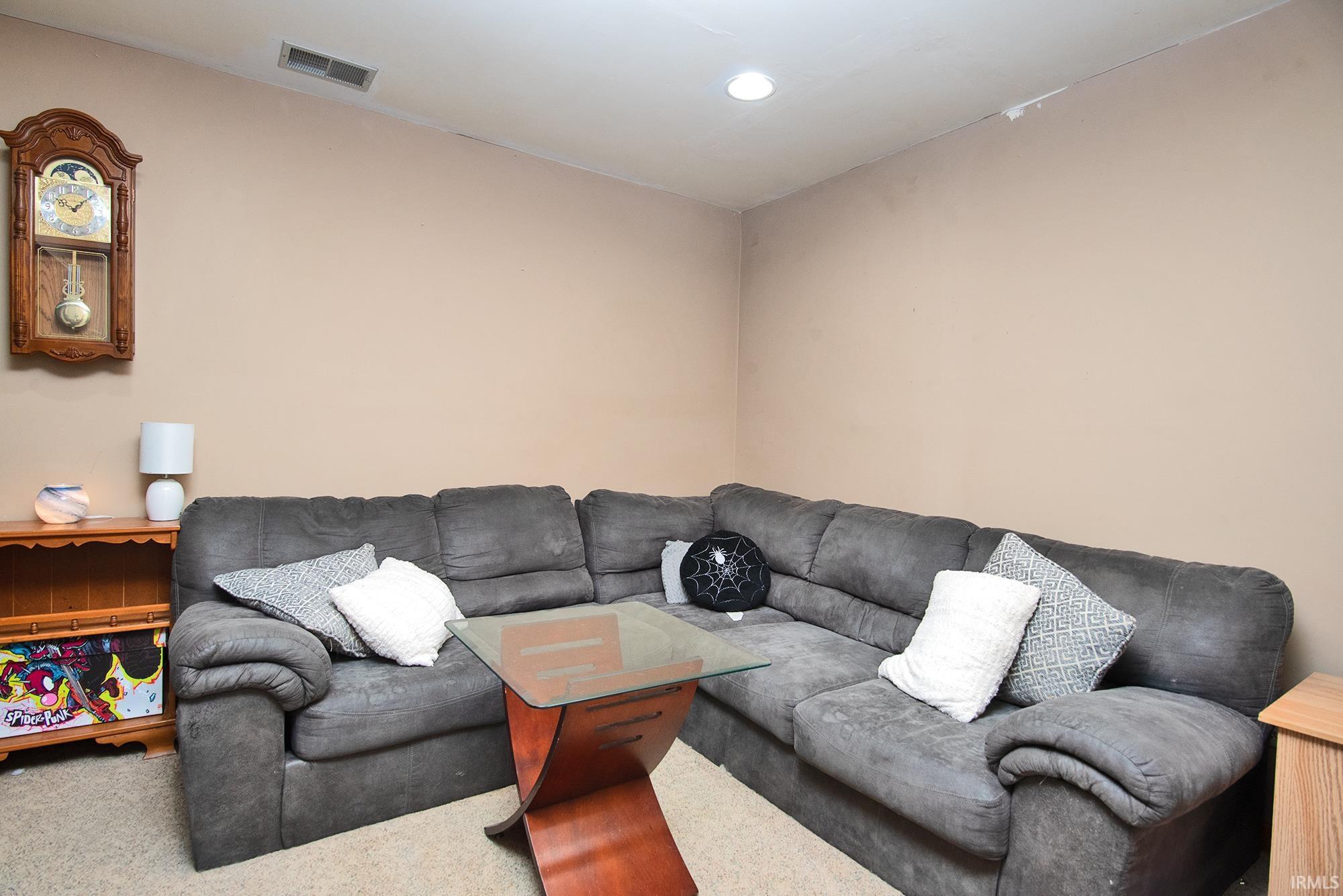 5420 Holly Oak Road Fort Wayne, IN 46845 - Photo 9 of 26