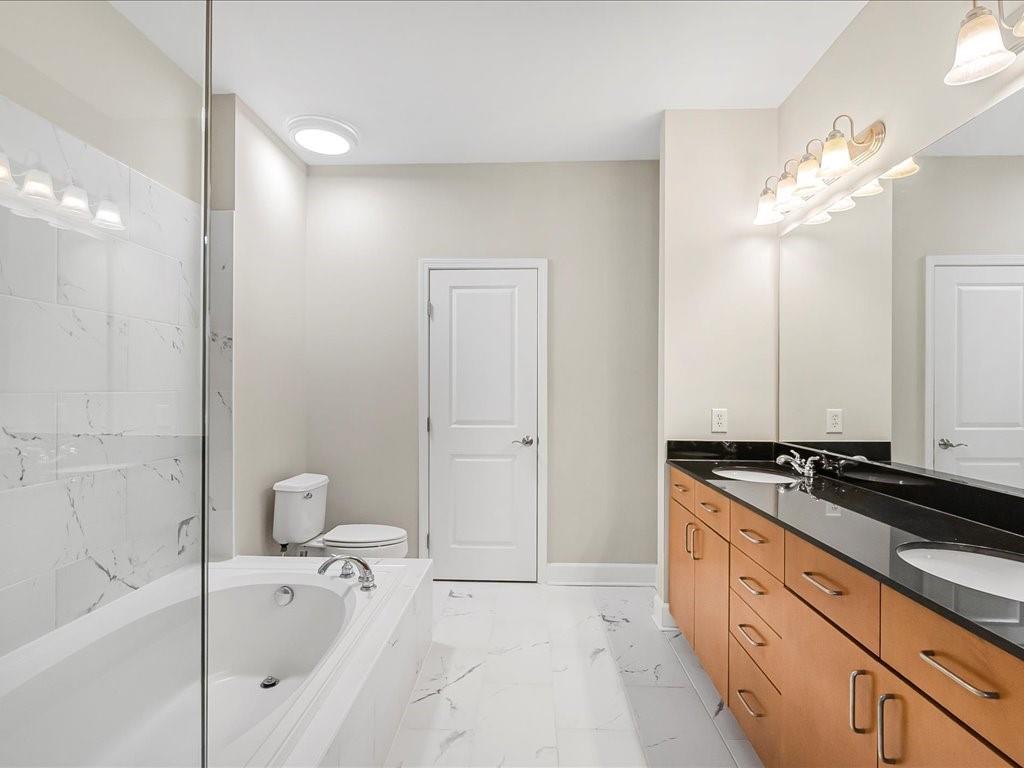 710 Cosmopolitan Drive Northeast, Unit 710 Atlanta, GA 30324 - Photo 22 of 35