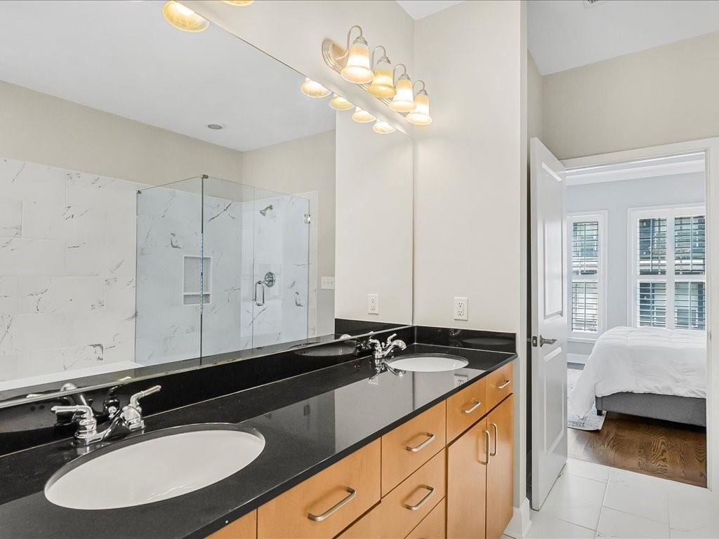 710 Cosmopolitan Drive Northeast, Unit 710 Atlanta, GA 30324 - Photo 24 of 35