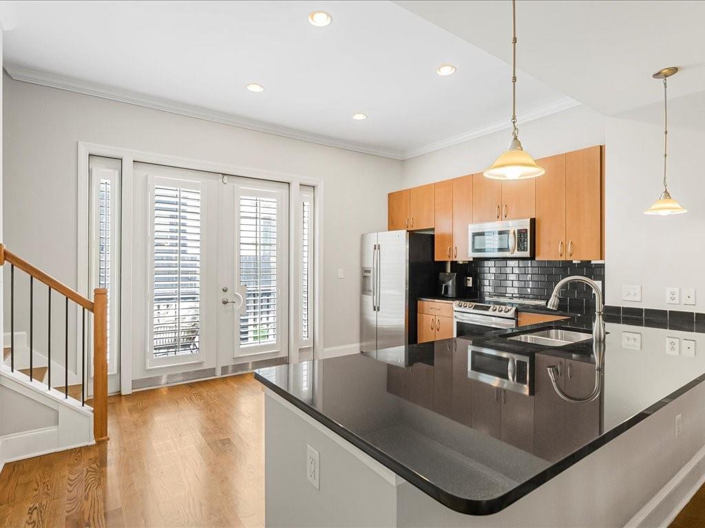 710 Cosmopolitan Drive Northeast, Unit 710 Atlanta, GA 30324 - Photo 10 of 35