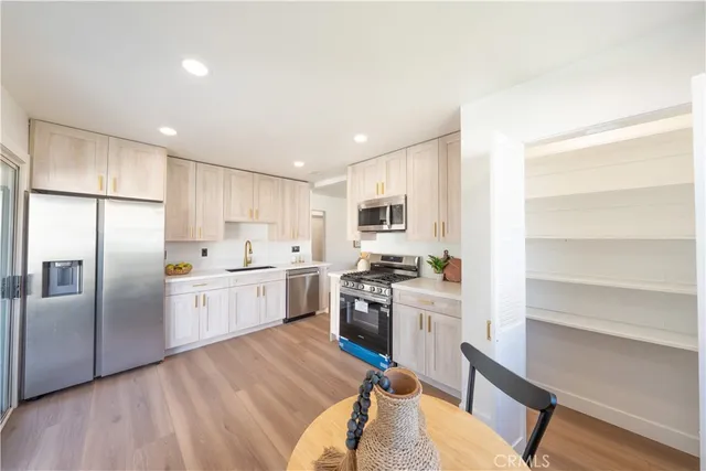 $930,000 | 218 South Muroc Place, Fullerton, CA 92833