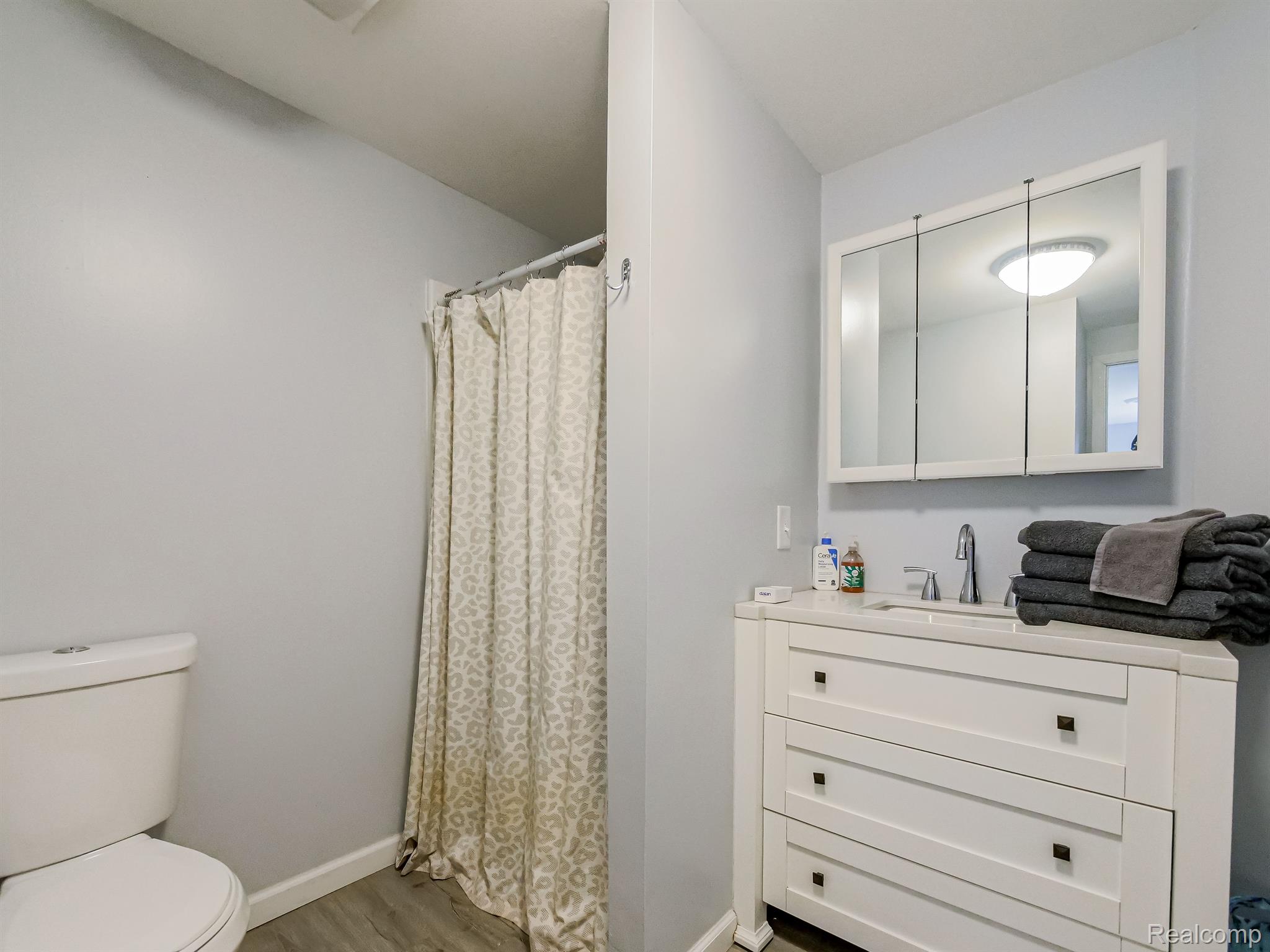 5103 North Bray Road Flint, MI 48505 - Photo 22 of 24