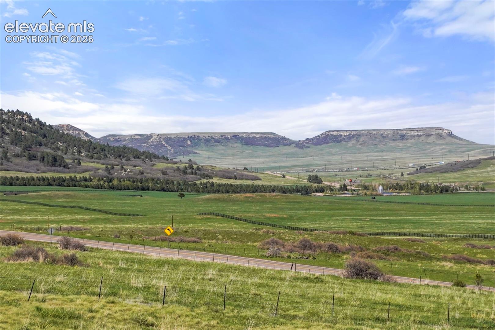 15947 South Perry Park Road Larkspur, CO 80118 - Photo 9 of 50 Gallery Image 9