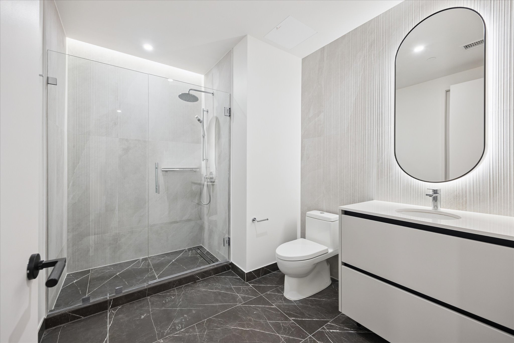 610 Davis Street, Unit 2806 Austin, TX 78701 - Photo 5 of 15