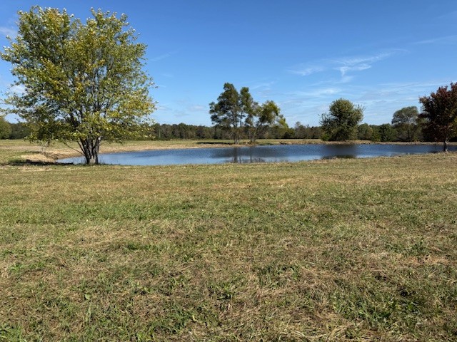 405 Smith Road Crossville, TN 38571 - Photo 12 of 28 a view of an ocean and beach