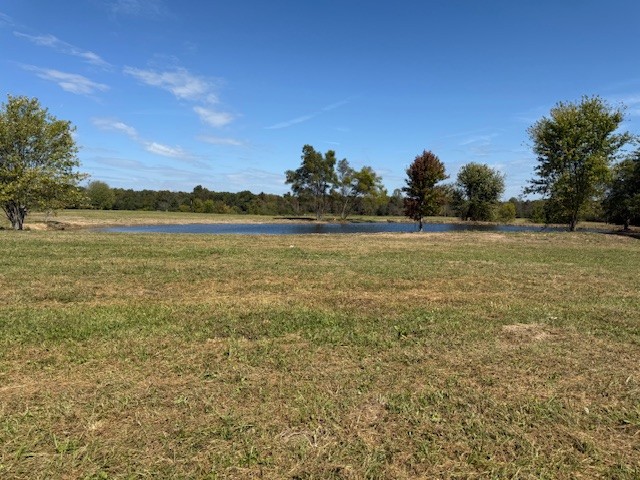 405 Smith Road Crossville, TN 38571 - Photo 13 of 28 a view of an ocean and beach