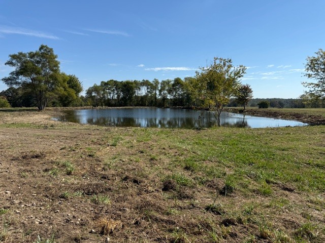 405 Smith Road Crossville, TN 38571 - Photo 6 of 28 a view of lake with houses in the background