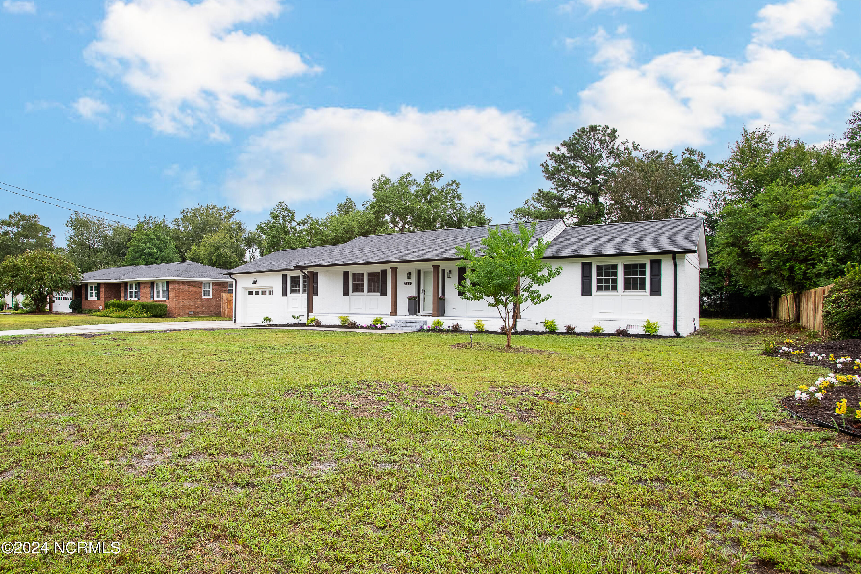133 Tanbridge Road Wilmington, NC 28405 - Photo 2 of 38 Front of home