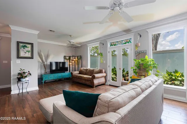 $263,500 | 211 Ursuline Street, Lafayette, LA 70506