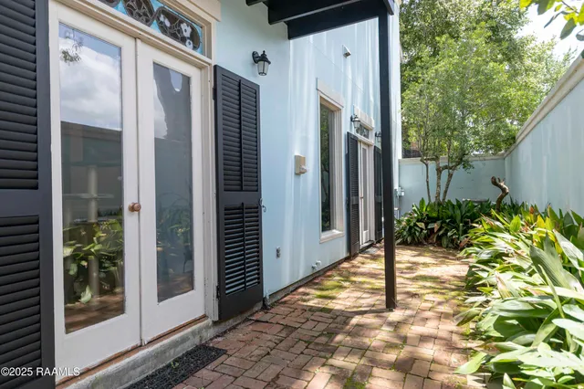 $263,500 | 211 Ursuline Street, Lafayette, LA 70506