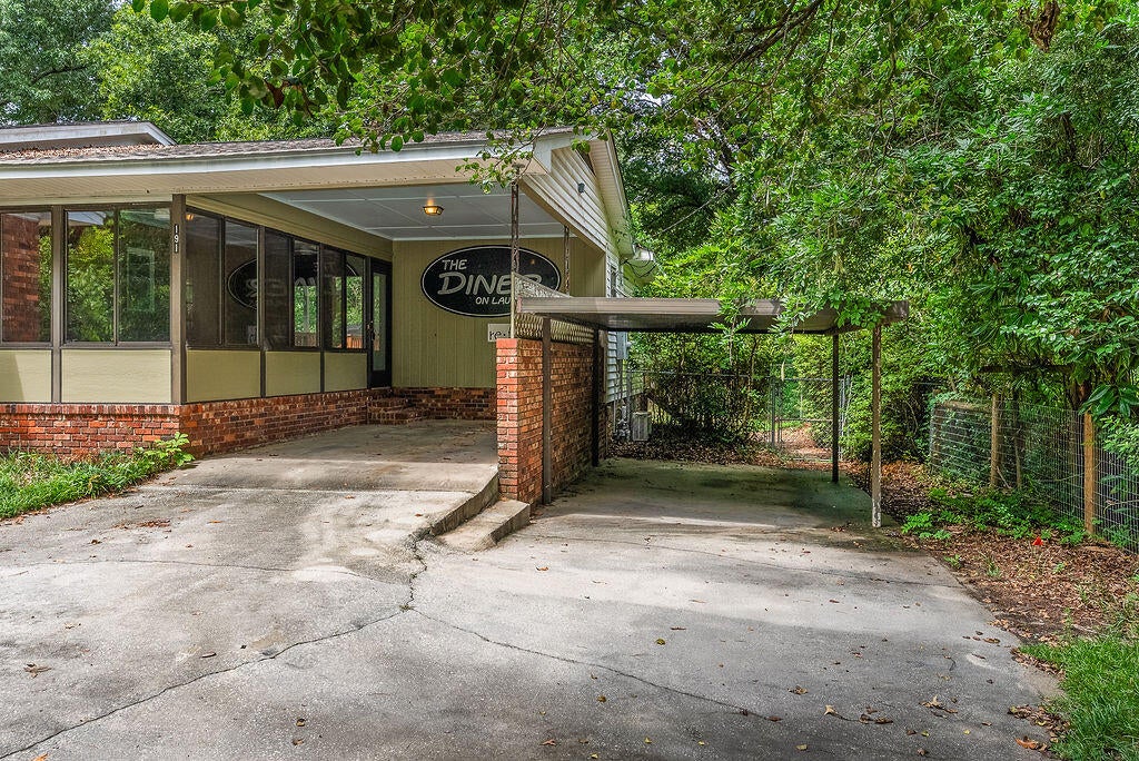 191 Hickory Road Aiken, SC 29803 - Photo 5 of 56 Gallery Image 5