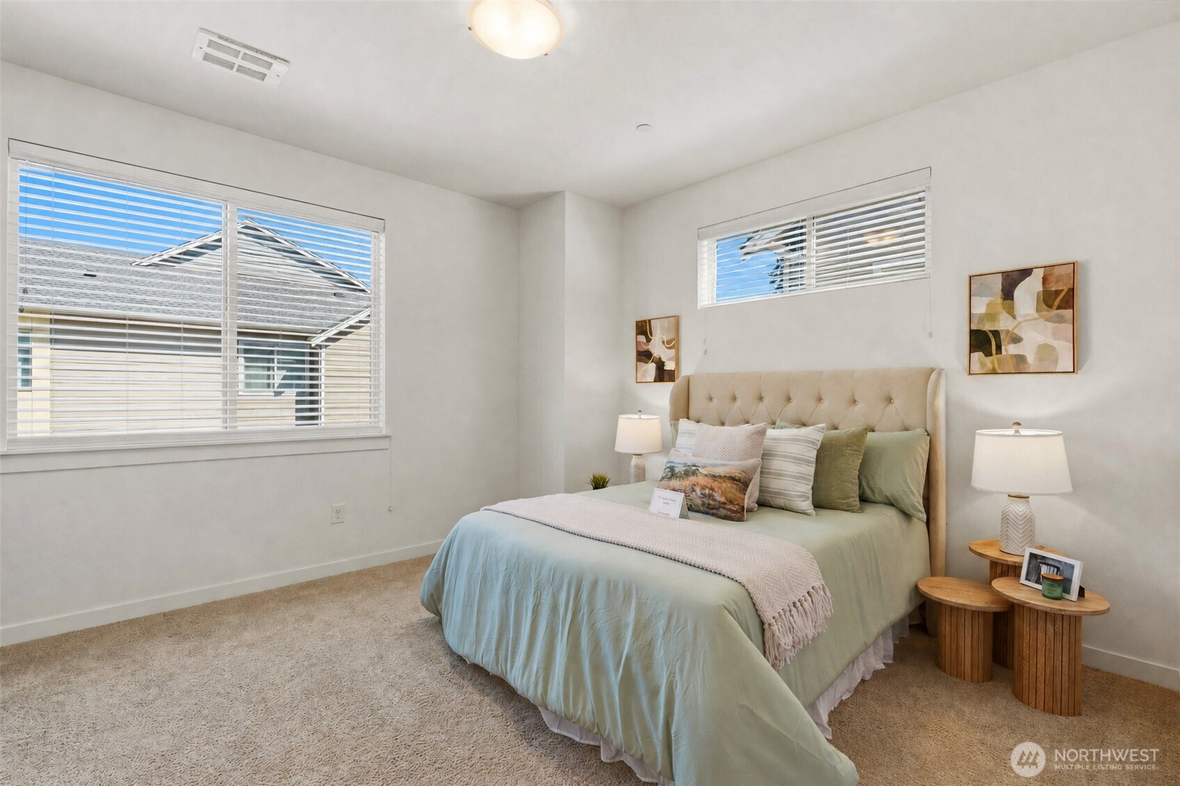 15865 Northeast 14th Road Bellevue, WA 98008 - Photo 14 of 26