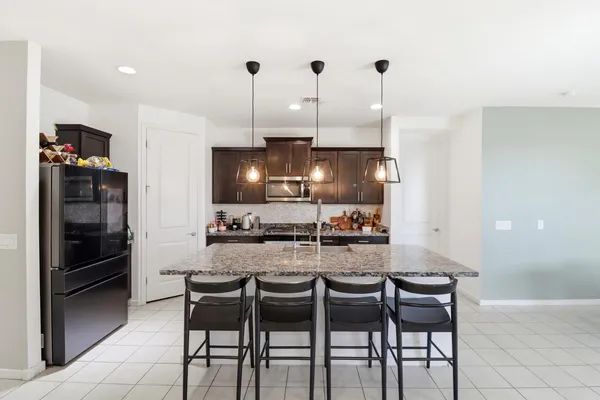 $2,400 | 6737 West Valley View Drive, Laveen, AZ 85339