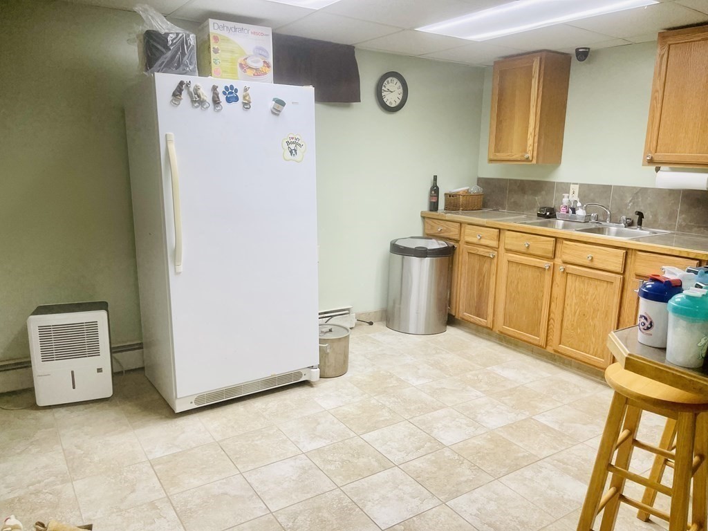332 Jackson Street Fall River, MA 02721 - Photo 11 of 19 Gallery Image 11