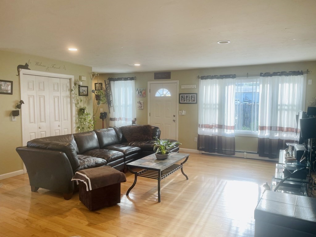 332 Jackson Street Fall River, MA 02721 - Photo 5 of 19 Gallery Image 5