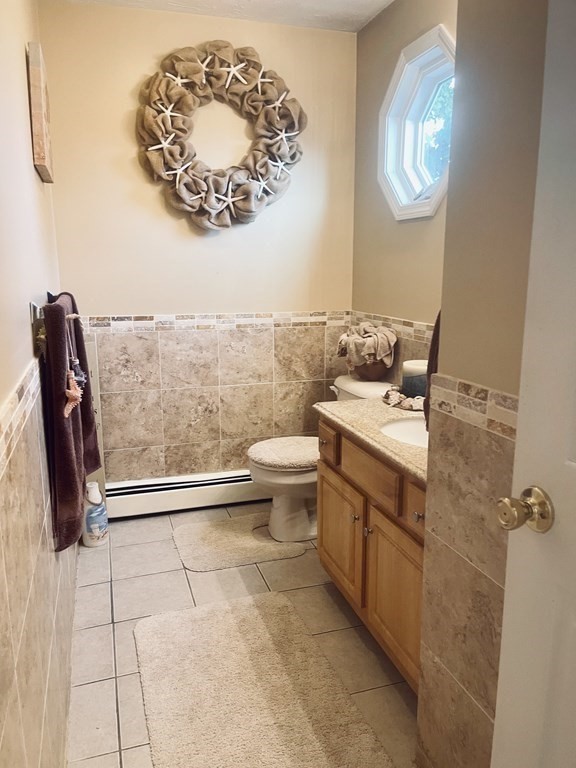 332 Jackson Street Fall River, MA 02721 - Photo 6 of 19 Gallery Image 6