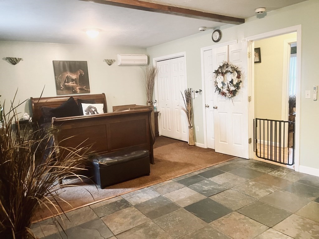 332 Jackson Street Fall River, MA 02721 - Photo 7 of 19 Gallery Image 7