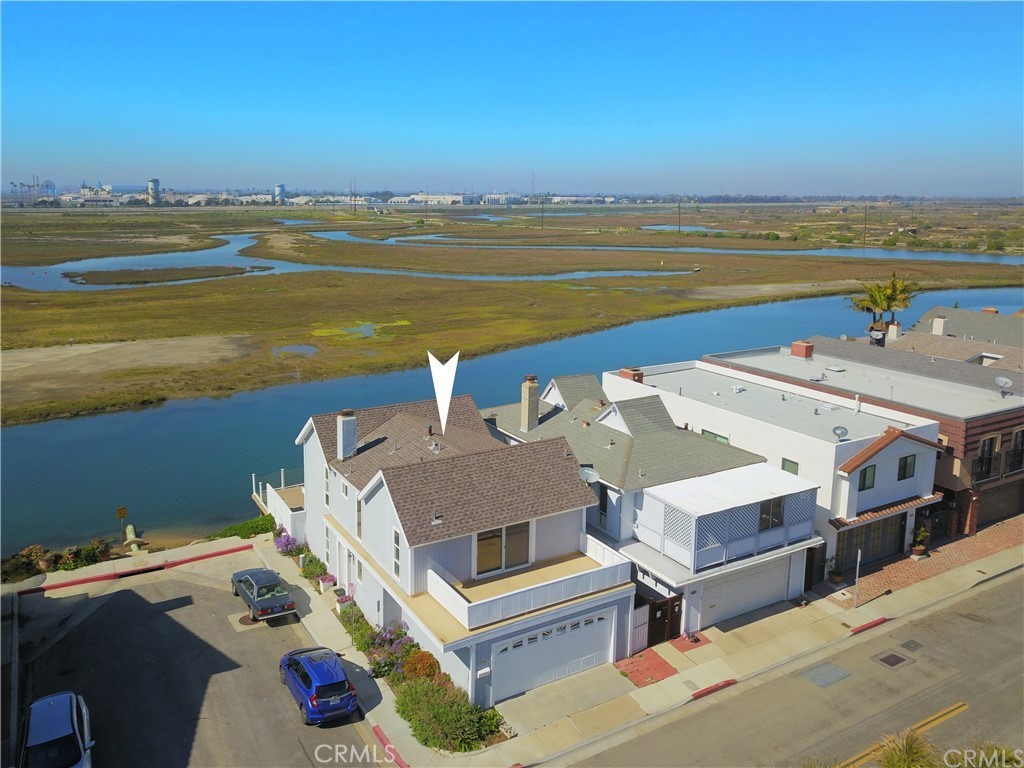 401 Canal Street Newport Beach, CA 92663 - Photo 2 of 27