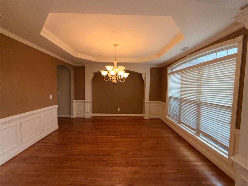 75 Cannonade Court Covington, GA 30016 - Photo 16 of 20 a view of a livingroom with a chandelier