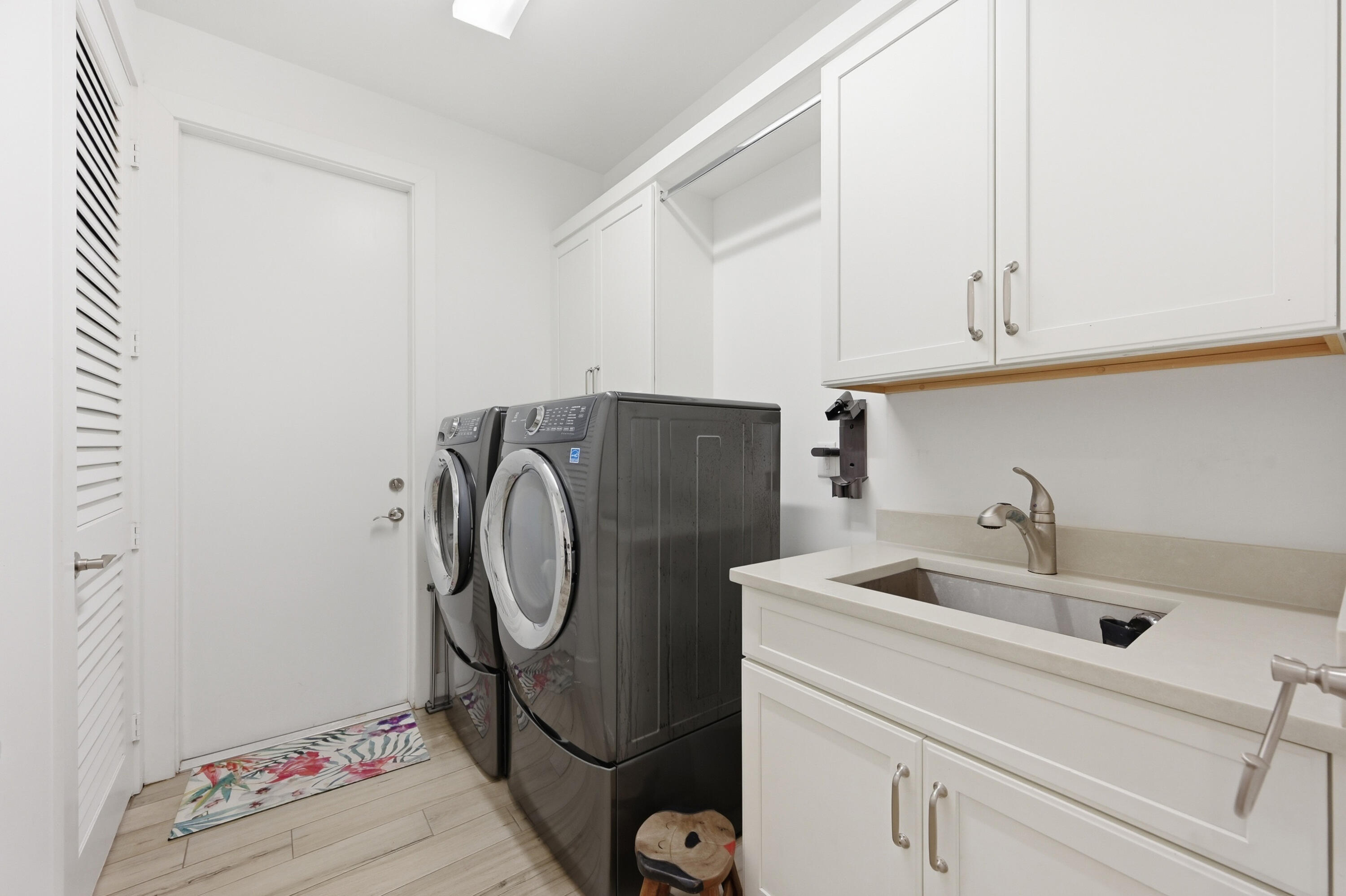 2840 Northeast 22nd Avenue Lighthouse Point, FL 33064 - Photo 44 of 55 a utility room with dryer and washer