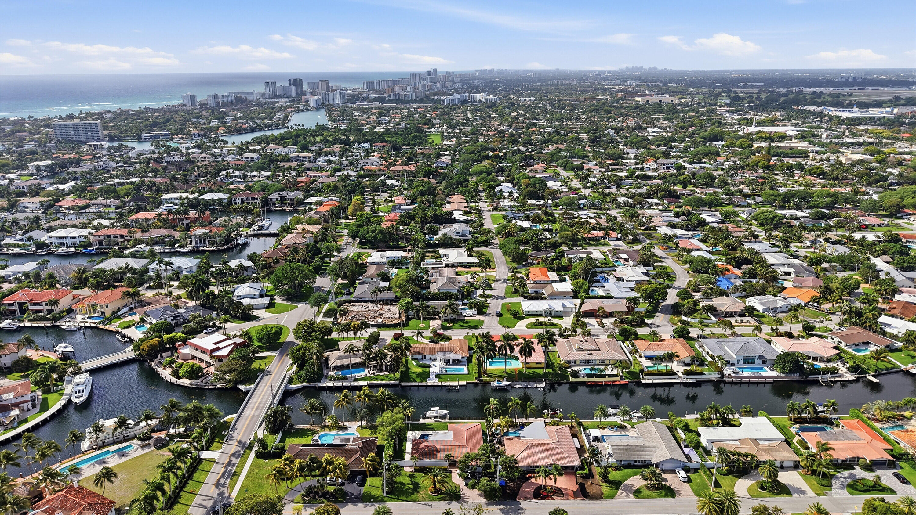 2840 Northeast 22nd Avenue Lighthouse Point, FL 33064 - Photo 55 of 55 an aerial view of a city with lots of residential buildings