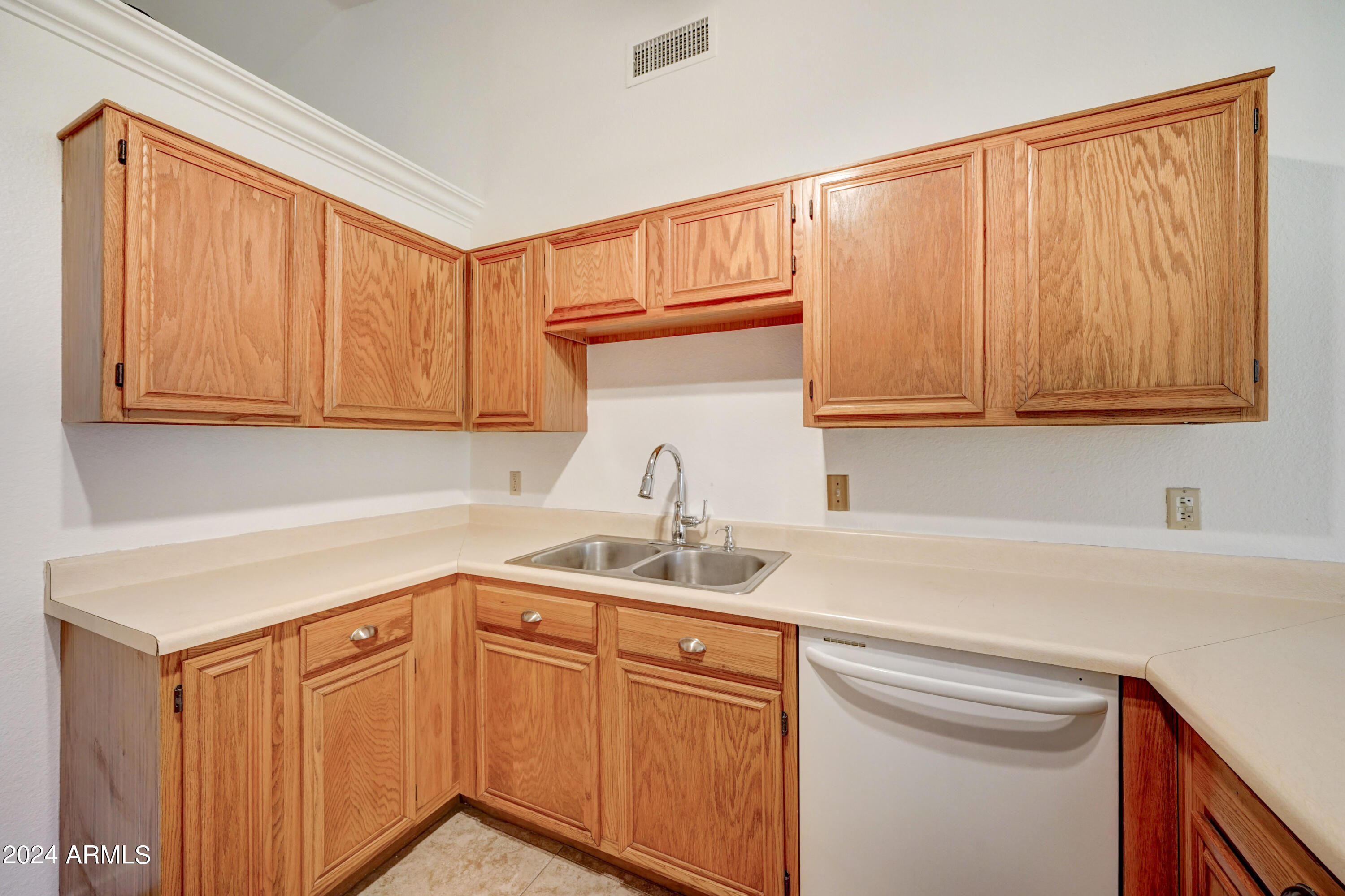 2329 North Recker Road, Unit 43 Mesa, AZ 85215 - Photo 11 of 23 2329 N Recker, 43-11