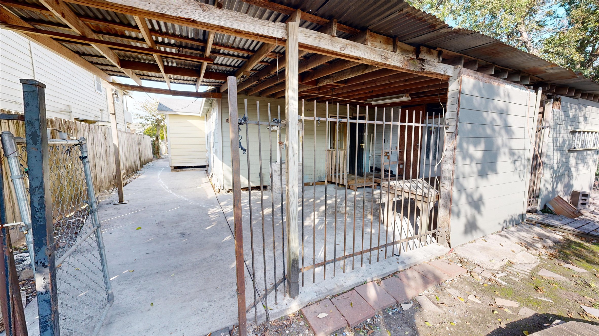 1315 Heslep Street Houston, TX 77009 - Photo 13 of 21