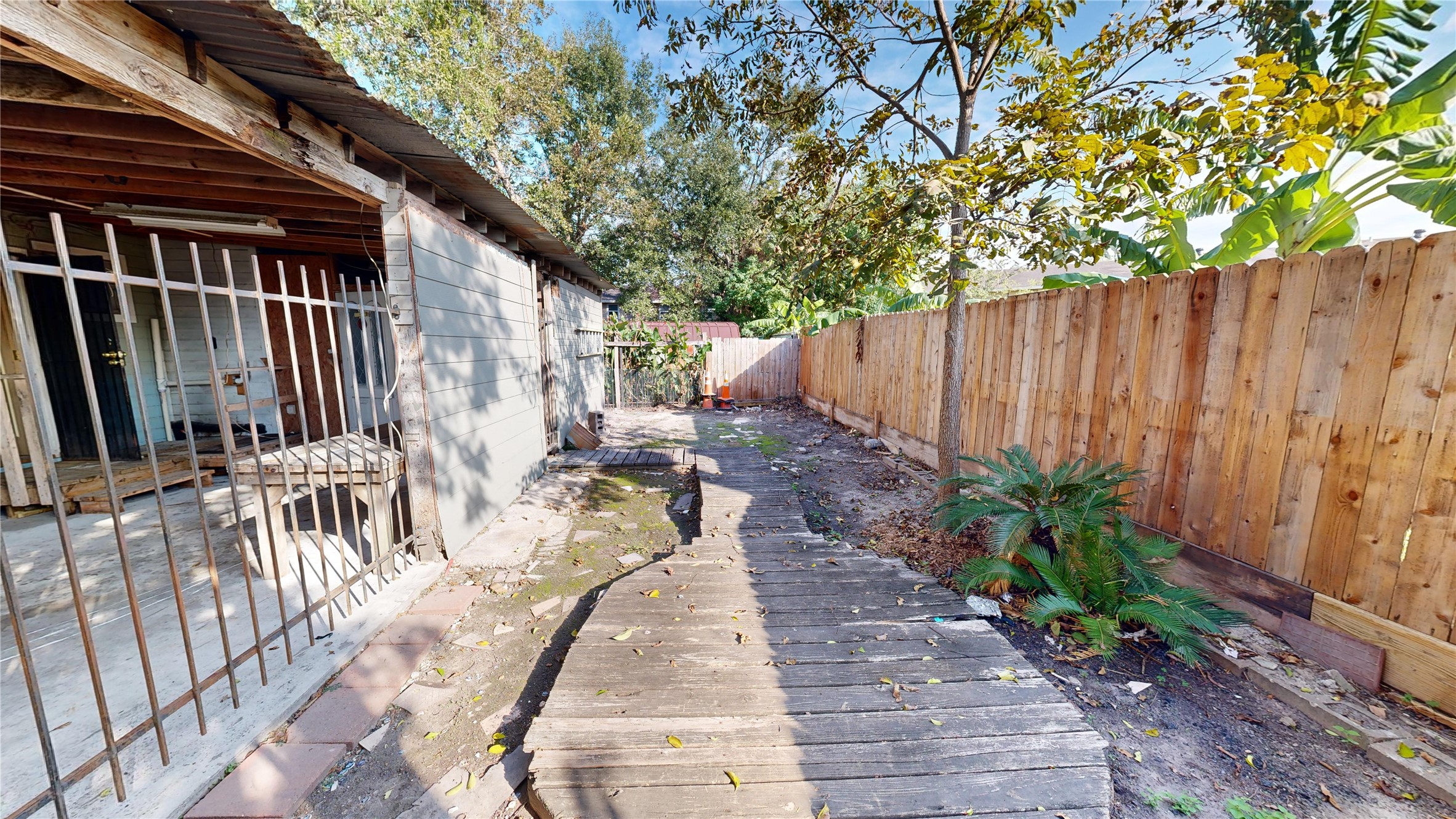 1315 Heslep Street Houston, TX 77009 - Photo 19 of 21 a view of outdoor seating area