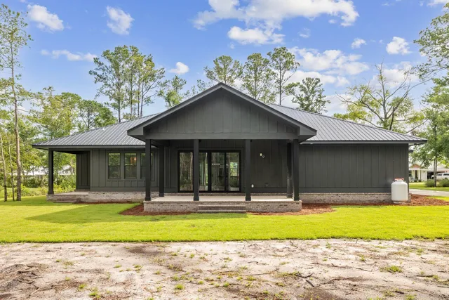 $935,000 | 965 Bay Grove Road, Freeport, FL 32439