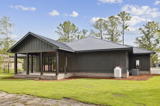 $935,000 | 965 Bay Grove Road, Freeport, FL 32439