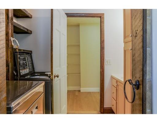 27 Rhodes Street Billerica, MA 01821 - Photo 10 of 30 Gallery Image 10