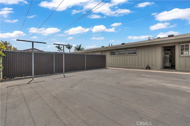 a view of a storage & utility room with washer and dryer