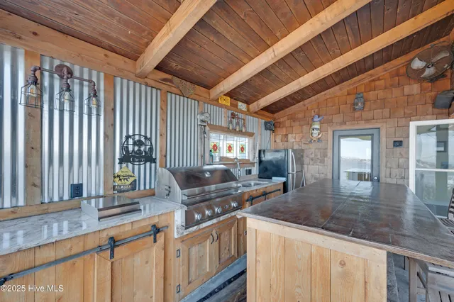 $649,900 | 79 Ridgecrest Drive, Chocowinity, NC 27817