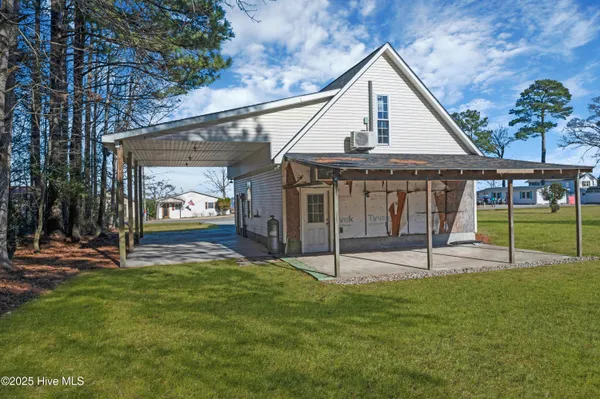 $599,000 | 79 Ridgecrest Drive, Chocowinity, NC 27817