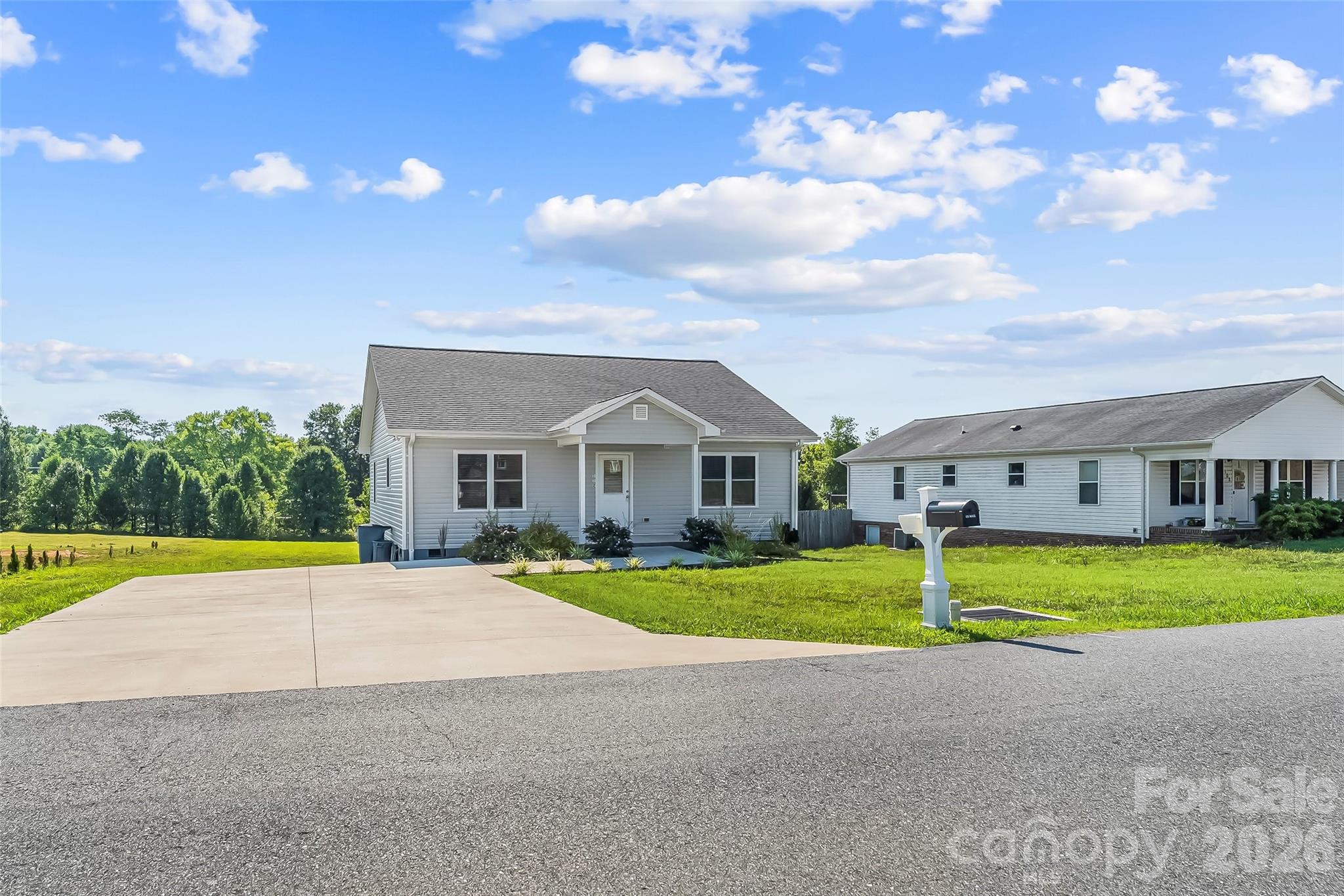 112 Elm Street Morganton, NC 28655 - Photo 3 of 38