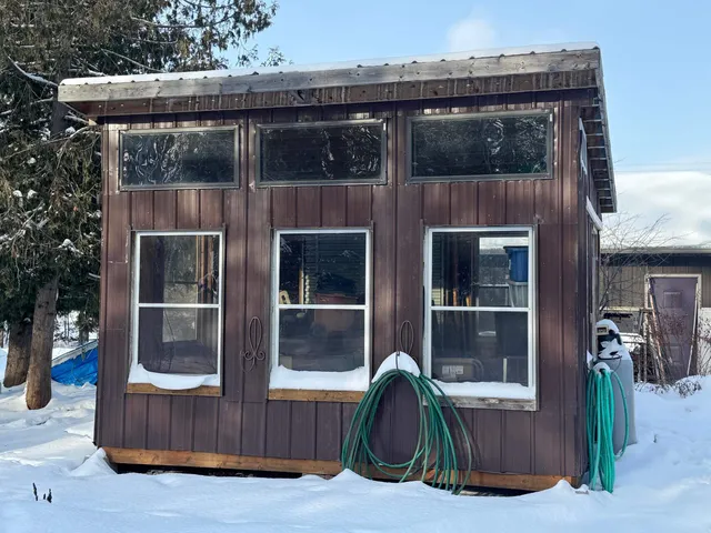 $400,000 | 8148 East Spaulding Road, South Range, WI 54874