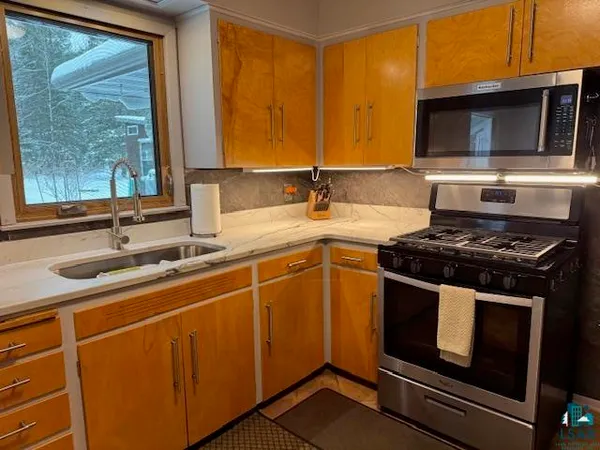$375,000 | 8148 East Spaulding Road, South Range, WI 54874