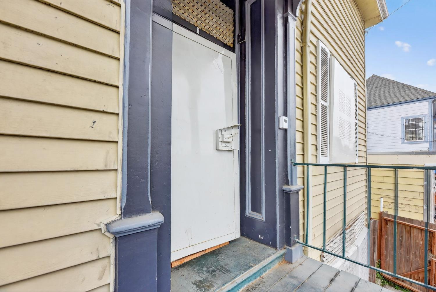 881 21st Street Oakland, CA 94607 - Photo 13 of 37