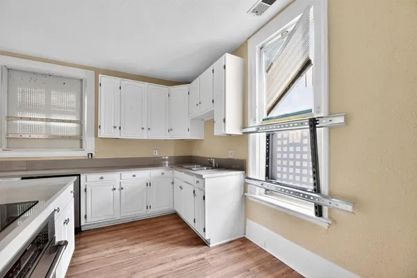 $534,900 | 881 21st Street, Oakland, CA 94607