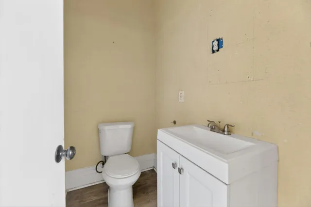 a bathroom with a sink and a toilet