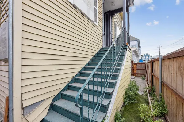 $534,900 | 881 21st Street, Oakland, CA 94607