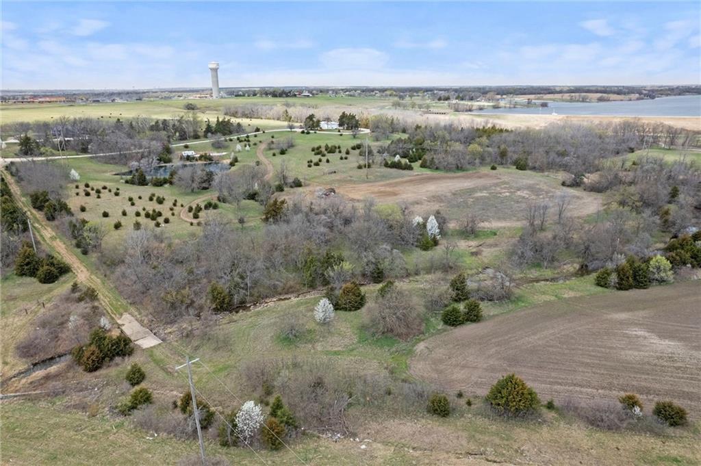 Southwest 303rd Street Paola, KS 66071 - Photo 18 of 27