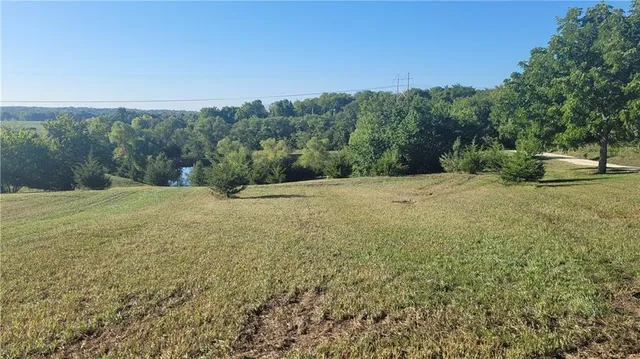 $549,900 | Southwest 303rd Street, Paola, KS 66071