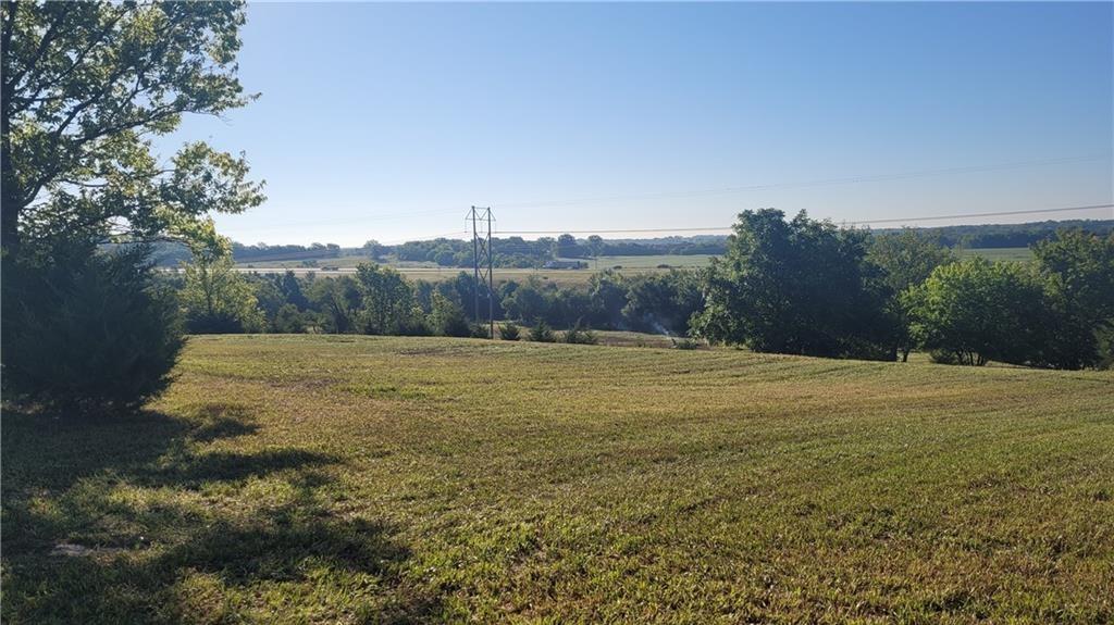 Southwest 303rd Street Paola, KS 66071 - Photo 5 of 27